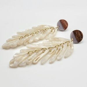 Boho Shimmering Monstera Leaf Wood Push-back Stud Fashion Earrings